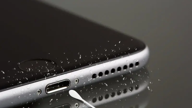 How To Get Water Out Of Charging Port